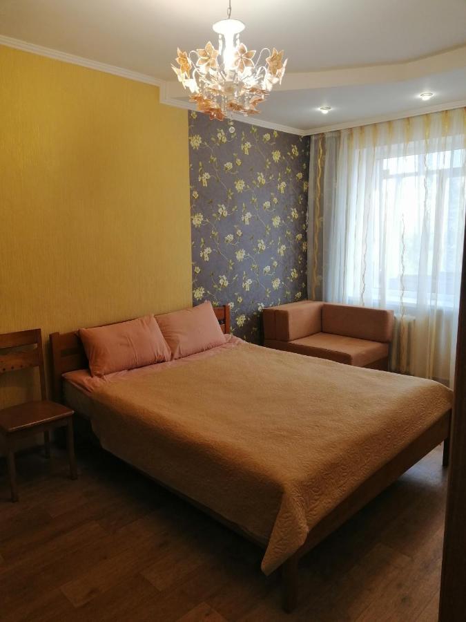 Уютная Квартира На Лётной 6 Černihiv Exteriér fotografie